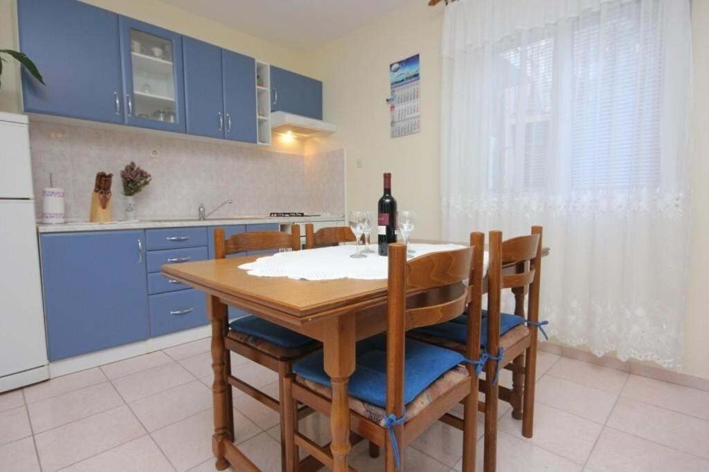 Apartments Zoki - Great Location Close To The Sea Vis Ngoại thất bức ảnh